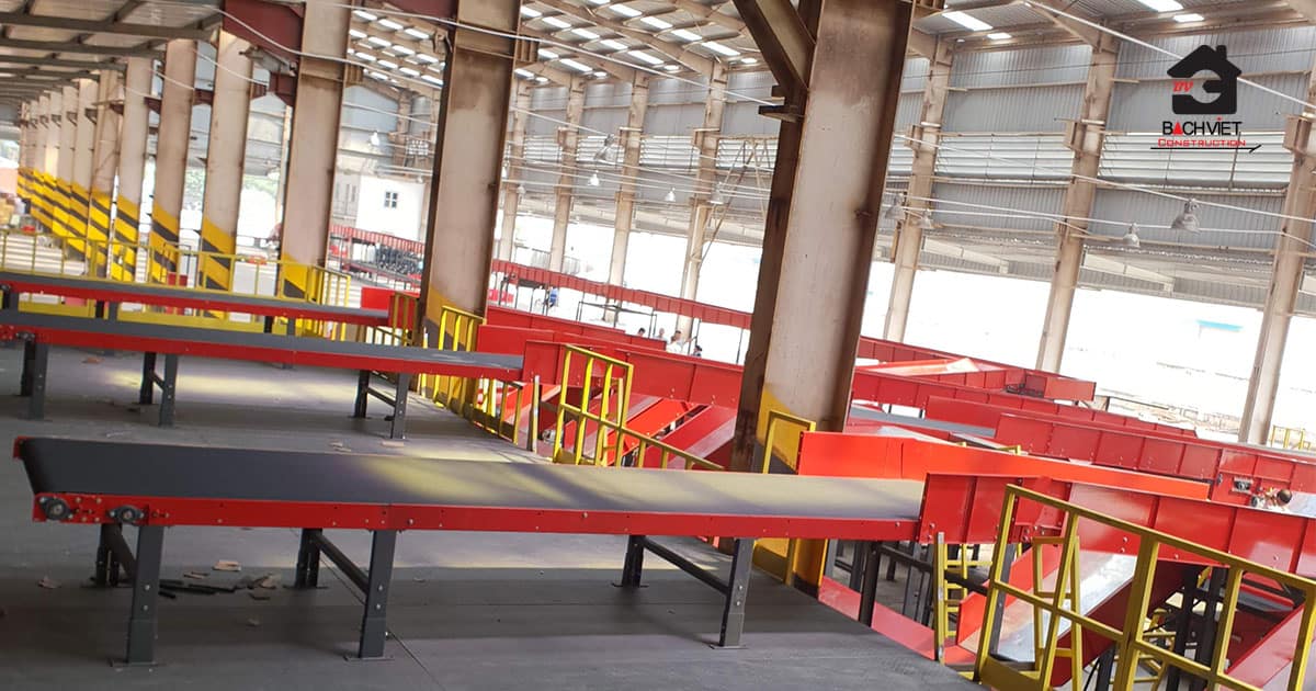 Lắp đặt hệ thống máy móc, thiết bị nhà xưởng